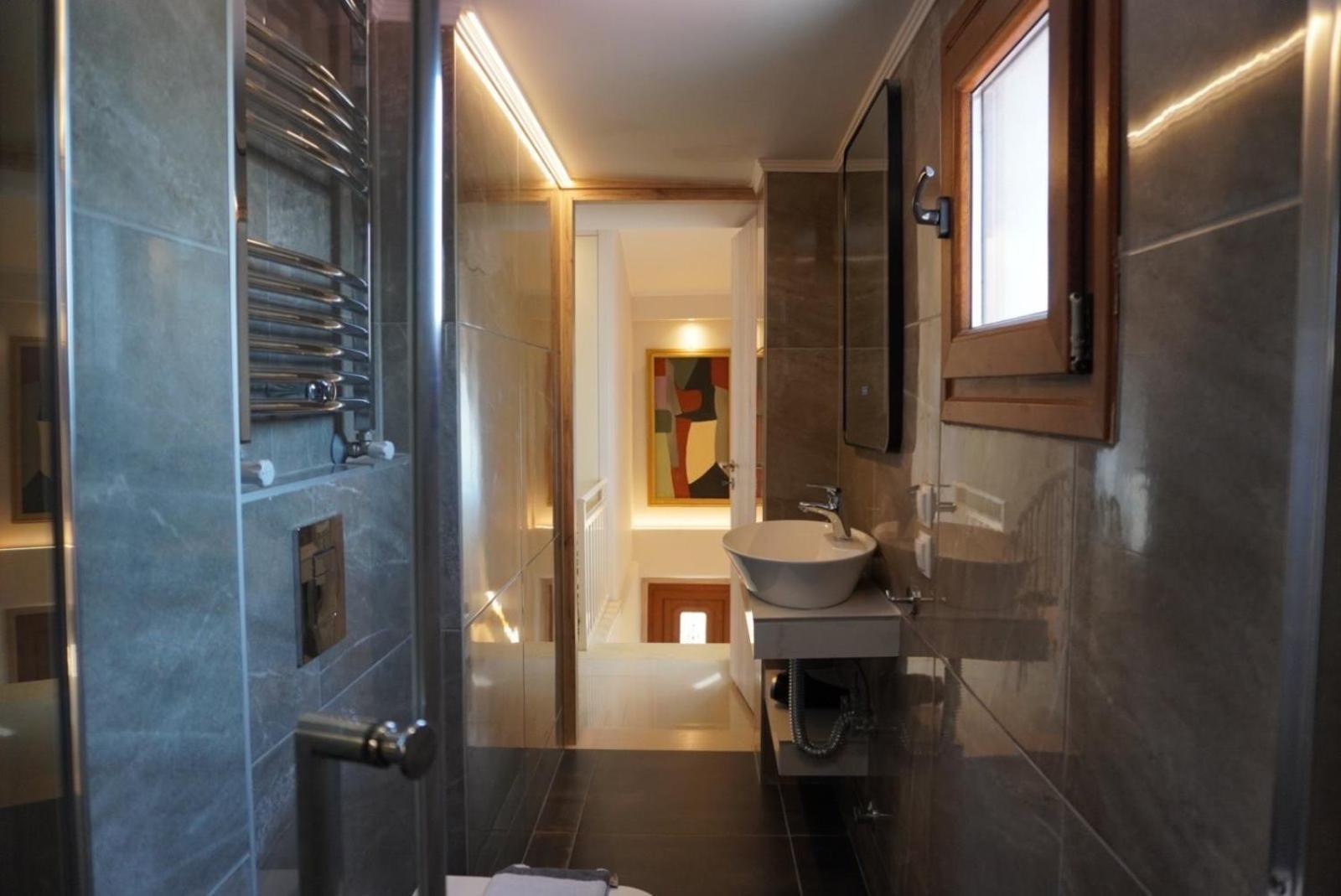 Villa Vaso With Jacuzzi Epanomi Exterior photo